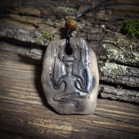 Cernunnos Amulet – Archaic smoke-fired clay art with leather strap – Celtic mythology – Item No.: AMU053