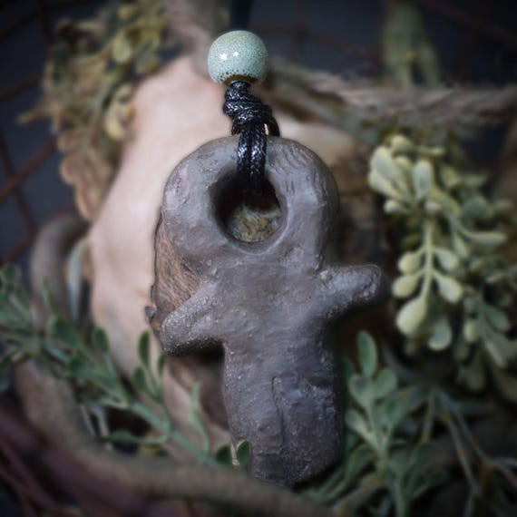 Abstract goddess amulet - inspired by prehistoric artifacts - with adjustable leather or cotton strap