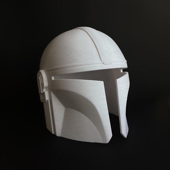3D Printed Mandalorian Cosplay Helmet - 3D Printed Helmet/replica