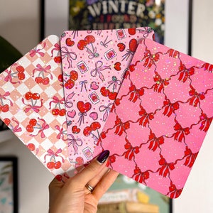 Inserto Kindle per San Valentino Adesivi Kindle Coquette Inserto olografico Kindle Glitter Cartoncino Decor Accessori libreschi Regalo per gli amanti dei libri