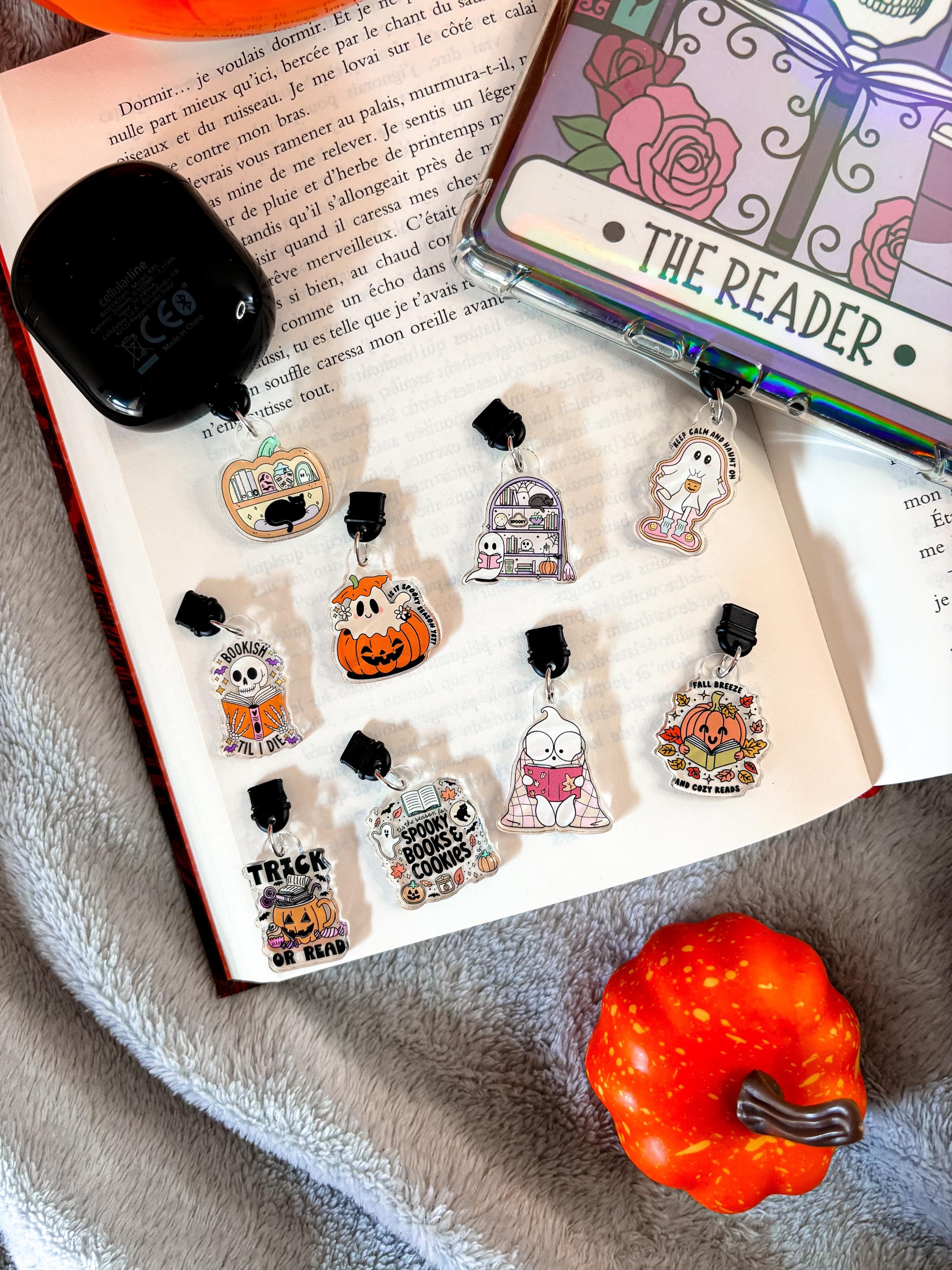 Spooky Kindle Charm Bookish Phone Charm Kindle Accessories Bookish Merch Halloween Kindle Decor E-Reader Acrylic USB-C Dust Plug Fall Decor