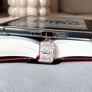 Kindle Charm Bookish Phone Charm Kindle Accessories Bookish Merch Phone Accessories Kindle Decor E-Reader Acrylic Dust Plug USB-C Plug