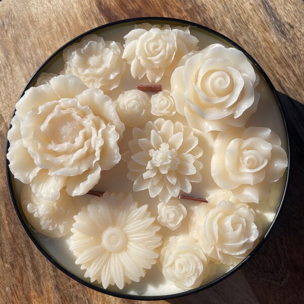 Flower Garden Candle | Crackling Wooden Wick | Custom Scented Candle | Hand-poured with All-Natural Soy and Coconut Wax