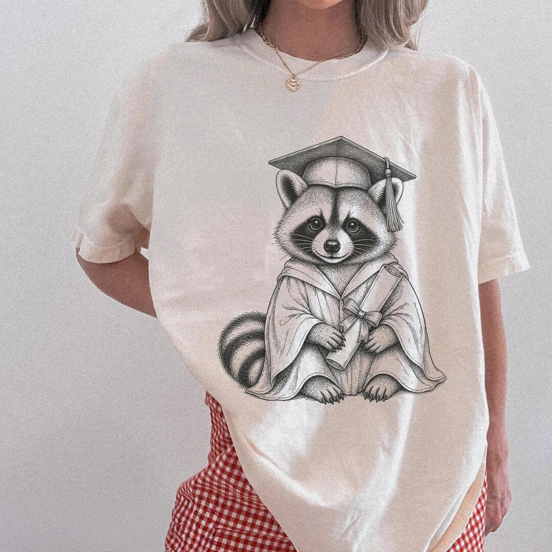 Senior Racoon Raccoon Graduation Shirt, Cute Graduate Animal Tee, Senior Gift, Class ...