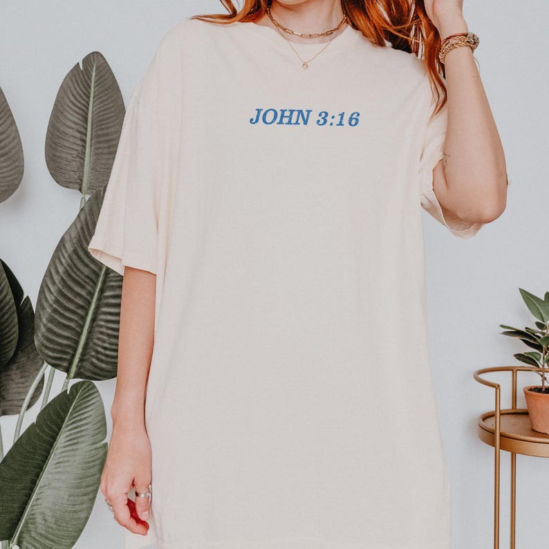 T-shirt Dieu tant aimé T-shirt chrétien T-shirt verset biblique avec écriture chrétienne Vêtements chrétiens pour croyant T-shirt culte Chemise église pour groupe image 7