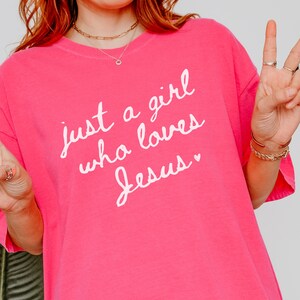 Faith Inspired Tee Love Jesus Christian Shirt Comfort Colors Faith Shirt Oversize Tshirt for Women Christian Apparel Valentine Shirt