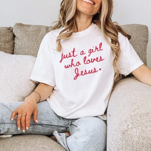 Faith Inspired Tee Love Jesus Christian Shirt Comfort Colors Faith Shirt Oversize Tshirt for Women Christian Apparel Valentine Shirt