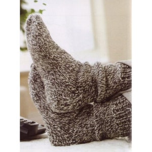 Knit basic socks KNITTING PATTERN PDF download womens chunky 12 ply yarn sizes Small 5/6 Medium 7/8 Large 9/10 socks beginner easy tutorial