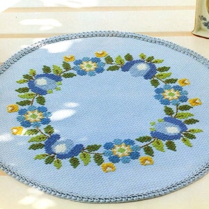 Blue Doily Easy Cross puntada patrón Napkin PDF descarga digital naturaleza floral gráfico flor bordado danés aguja 80s vintage