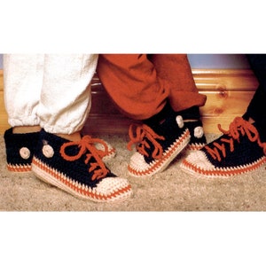 Vintage CROCHET PATTERN PDF Family matching slippers instant download gym boots 14 ply super bulky chunky 5-6 wpi yarn hook 6.00 (No 4)