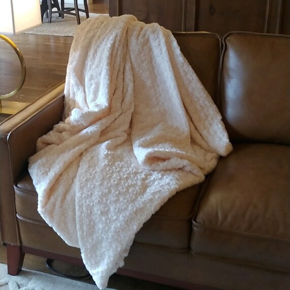 Soft snuggly blankets hotsell