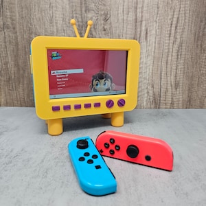 Switch Retro TV Display Holder for Original and OLED - Switch Accessories - Video Game Accessory - Gaming Gift