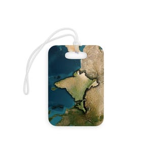 Country Border POP Maps Travel-Inspired Luggage Tags, Adventure Tags for Travelers, Baggage Label, Personalized Suitcase, Vacation Accessory