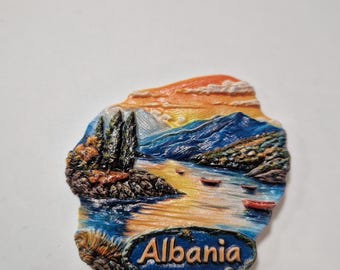 Magnete Frigorifero Tirana Albania 3D | Souvenir Di Viaggio Dipinto A Mano In Resina, 7,4x5,4 Cm, Decorazione Casa E Ufficio