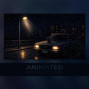 Peut inclure: Une berline bleu foncé garée sur une rue humide la nuit sous un lampadaire brillant, avec un petit chat noir assis sur le capot. La scène présente de la neige qui tombe, des phares allumés et des lumières de ville au loin en arrière-plan.