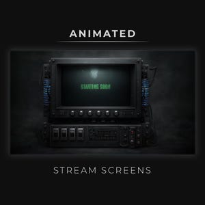 以下が含まれることがあります： レトロフューチャーなデザインのアニメーションストリームスクリーン。「STARTING SOON」という文字が緑色で表示されています。モニター、ボタン、スイッチなどがデザインされており、上部に「ANIMATED」、下部に「STREAM SCREENS」という文字があります。