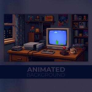 以下が含まれることがあります： 木製のデスクに置かれたレトロなゲームセットアップのピクセルアートイラスト。グレーのコンソール、コントローラー、ジョイスティック、プラットフォームゲームを表示するブラウン管テレビが描かれています。1UPと書かれたマグカップが近くにあり、背景にはゲームソフトが並ぶ棚があります。