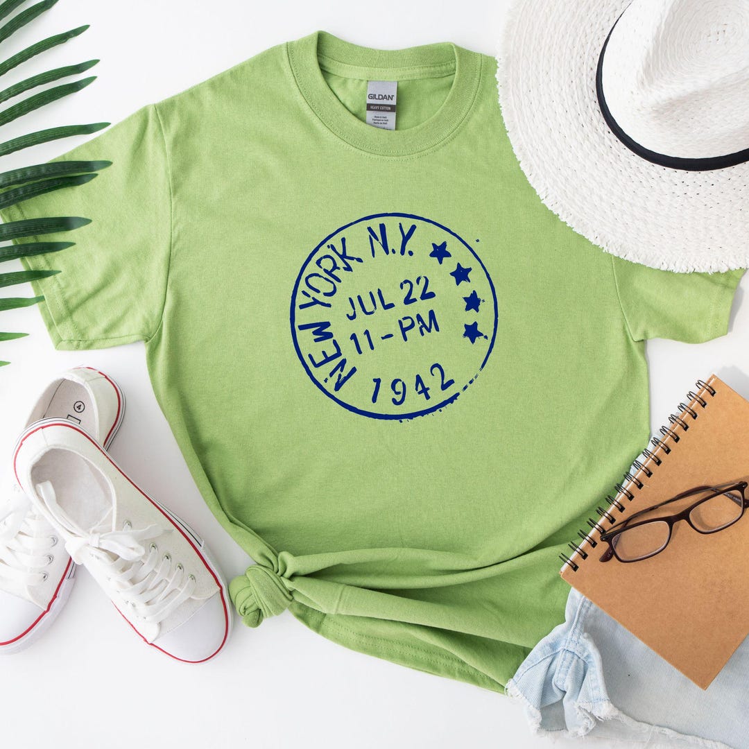 Vintage 90’s New York New York baby tee 🩵 main image 0