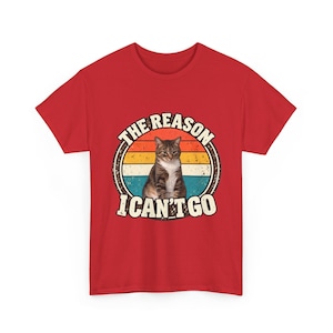 Camiseta personalizada com foto do seu pet | Camiseta personalizada para cachorro ou gato | Camiseta retrô "O motivo pelo qual não posso ir" | Presente divertido para amantes de animais imagem 20