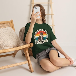 Camiseta personalizada com foto do seu pet | Camiseta personalizada para cachorro ou gato | Camiseta retrô "O motivo pelo qual não posso ir" | Presente divertido para amantes de animais imagem 10