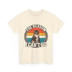 Camiseta personalizada com foto do seu pet | Camiseta personalizada para cachorro ou gato | Camiseta retrô "O motivo pelo qual não posso ir" | Presente divertido para amantes de animais imagem 16