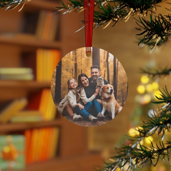 Round Metal Ornaments, Personalized Christmas Gift, For Her, Dog or Cat Christmas, Decoration, Tree Decor, Custom Family Keepsake,