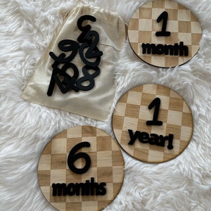 Checkered monthly discs, Baby sign with checkers, First year photo prop, Unique baby gift, Gender neutral prop, Monthly milestone markers