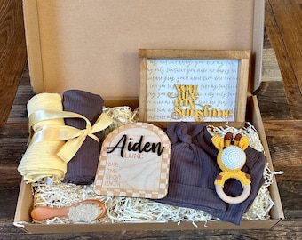 Baby Gift Bundle, Newborn Gift Set, Baby Gift, Personalized Baby Gift Basket, Baby Shower Gift Basket, Baby Announcement