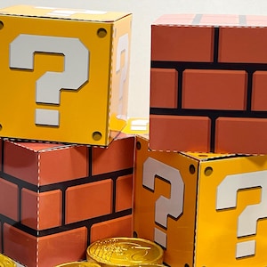 Paquete de 20 cajas de ladrillos de Super Mario y caja de obsequios con preguntas, 20 cajas a dos aguas, 20 palomitas de maíz, bandera, 24 adornos para cupcakes, 24 invitaciones, 24 etiquetas