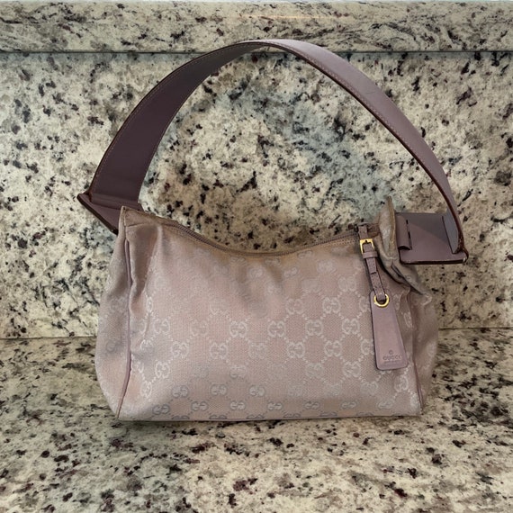 Authentic, Vintage, Lavender, Gucci shoulder bag. - image 4