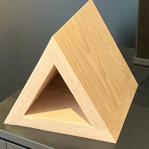 Wsparcie à Livre avec Marque-Page en Bois – Fait Main, Design Épuré, Parfait pour Bureau, Lecture, Table de Chevet
