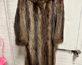 Vintage raccoon- fur coat / Perfect condition/monogrameed