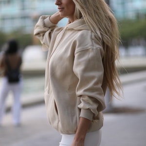 Wholesale Sweatshirt Special Price ,Oversized hoodie ,Unisex Plain Hoodie Tee, Sweatshirt Plain for Mom Winter Fall Christmas or Cozy Shirts