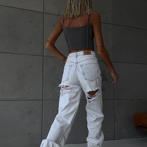 Stylish denim jeans,Modern Jeans Must-Have,Fashionable Denim for Your Wardrobe, vintage style,Trendy Denim,Classic street style,Unique jeans