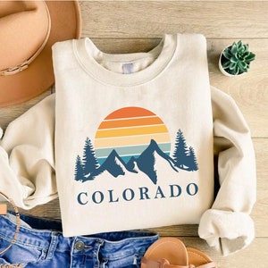 Vintage Colorado Sweatshirt, Colorado Mountain Shirt, Colorado Vacation Tee, Camping Shirt, State Sweater, Hiker Shirt, Nature Lover Gift