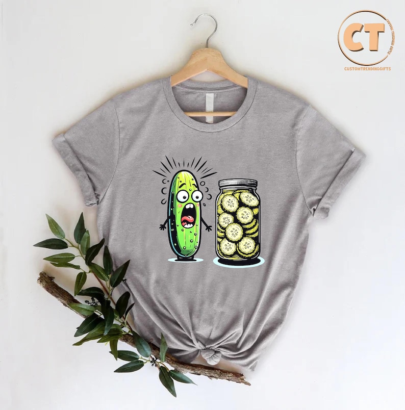 Pickle Tshirt, Pickle Canning Season Shirt, Pickle Lover Gift Shirt, Autumn Shirt, Fall Season Outfit, Vegan Gift Shirt, Gardening Shirt 画像 1