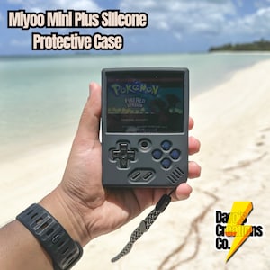 Miyoo Mini Plus Étui de protection en silicone avec cordon main libre et 1 carte Pokémon gratuite