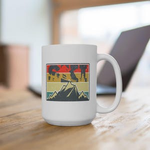 Taza de café retro de montaña con diseño de esquí, taza de esquí en la nieve, taza de invierno, regalo para novio, regalo para esposo, tazas de esquí, regalo de esquí, taza de montaña, artículos de esquí