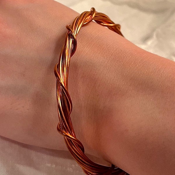 Bangle "Shannan" Copper 16 Gauge Handmade Heavy Bangle with Twist, Anti-Aging, Gorgeous, Handmade, Holistic, Women Gift, @teahousedesign