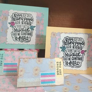 Tarjeta de felicitación - Derechos trans - Floral