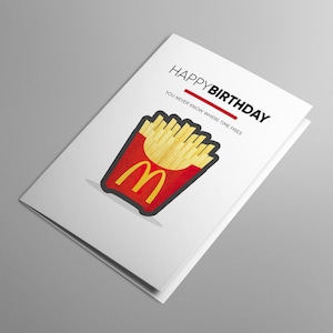 Cartão de aniversário engraçado das batatas fritas | Cartão de aniversário de Foodie | Amante do fast food cartão comemorativo | Cartão do tema de Mcdonalds de <br> Entrega Rápida? cartão de aniversário ele ela | Filho filha