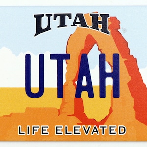 Utah License Plate Fridge Collector&#39;s Souvenir Magnet 2.5&quot; X 3.5&quot;