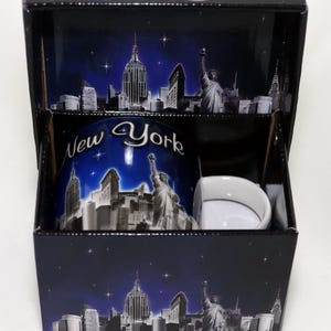 New York Skyline Blue Silver Boxed Coffee Mug 12 oz