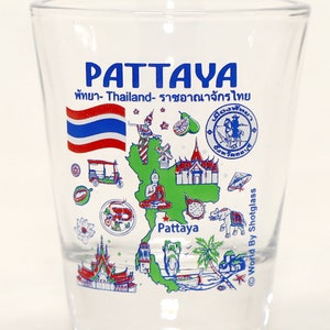 Pattaya Thailand Sehenswürdigkeiten und Symbole Collage Schnapsglas