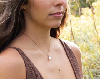 Pearl Chain Necklace - Waterproof with freshwater pearls - minimalist necklace