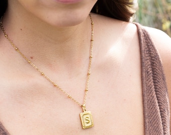 Initial Letter Gold Chain Necklace Waterproof Stainless Steel