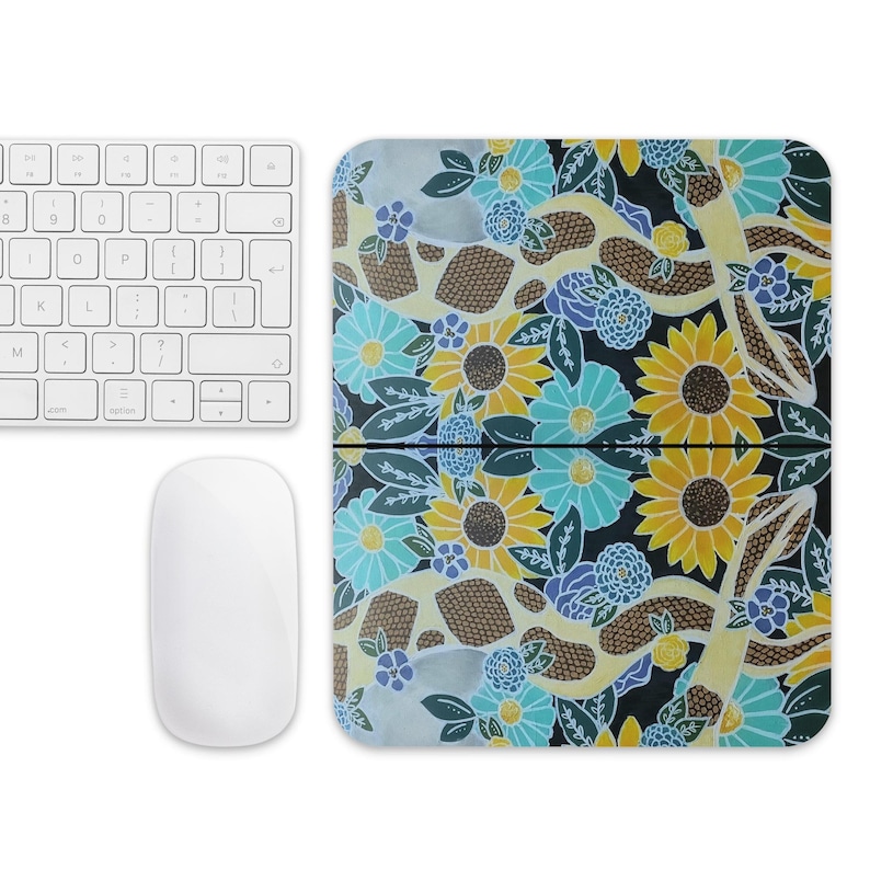 Sunflower Python: Mouse Pad