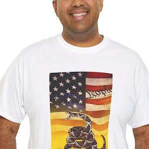 Patriotic Gadsden Flag / Unisex Heavy Cotton Tee