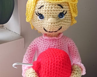 Cindy Lou Hoo inspired crochet doll