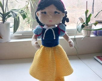 Snow White inspired 18 inch crochet doll pattern